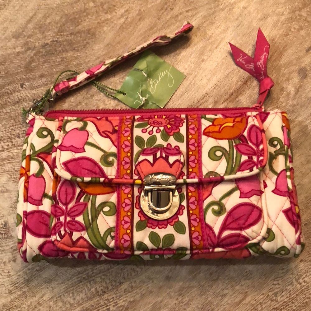 Vera Bradley Push Lock Wristlet in Lilli Belle